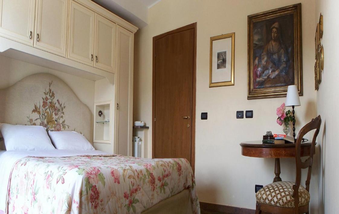 Bed and Breakfast La Tana Del Tasso Вентімілья Екстер'єр фото
